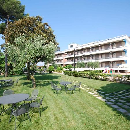 Hotel River Palace Terracina Eksteriør bilde