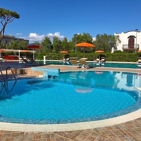 Hotel River Palace Terracina Eksteriør bilde