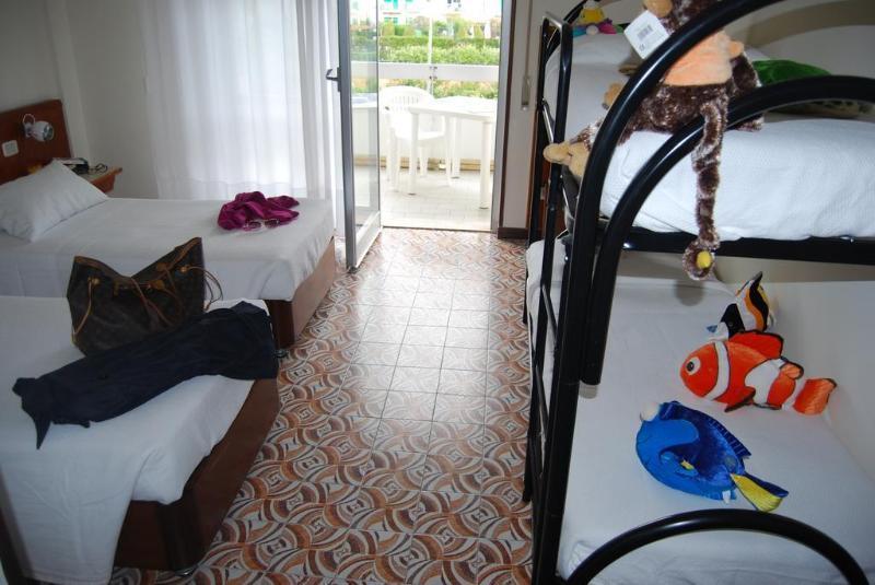 Hotel River Palace Terracina Eksteriør bilde