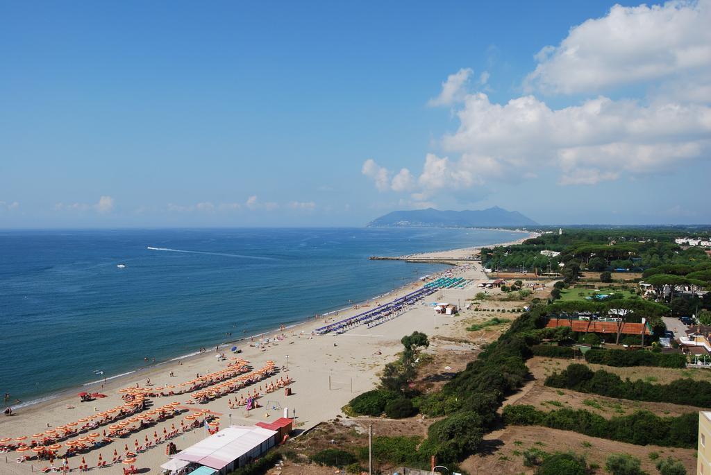 Hotel River Palace Terracina Eksteriør bilde