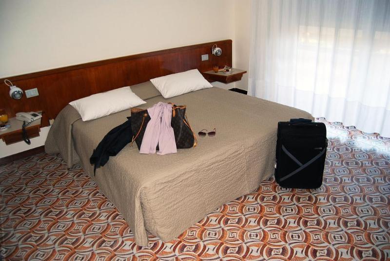 Hotel River Palace Terracina Eksteriør bilde